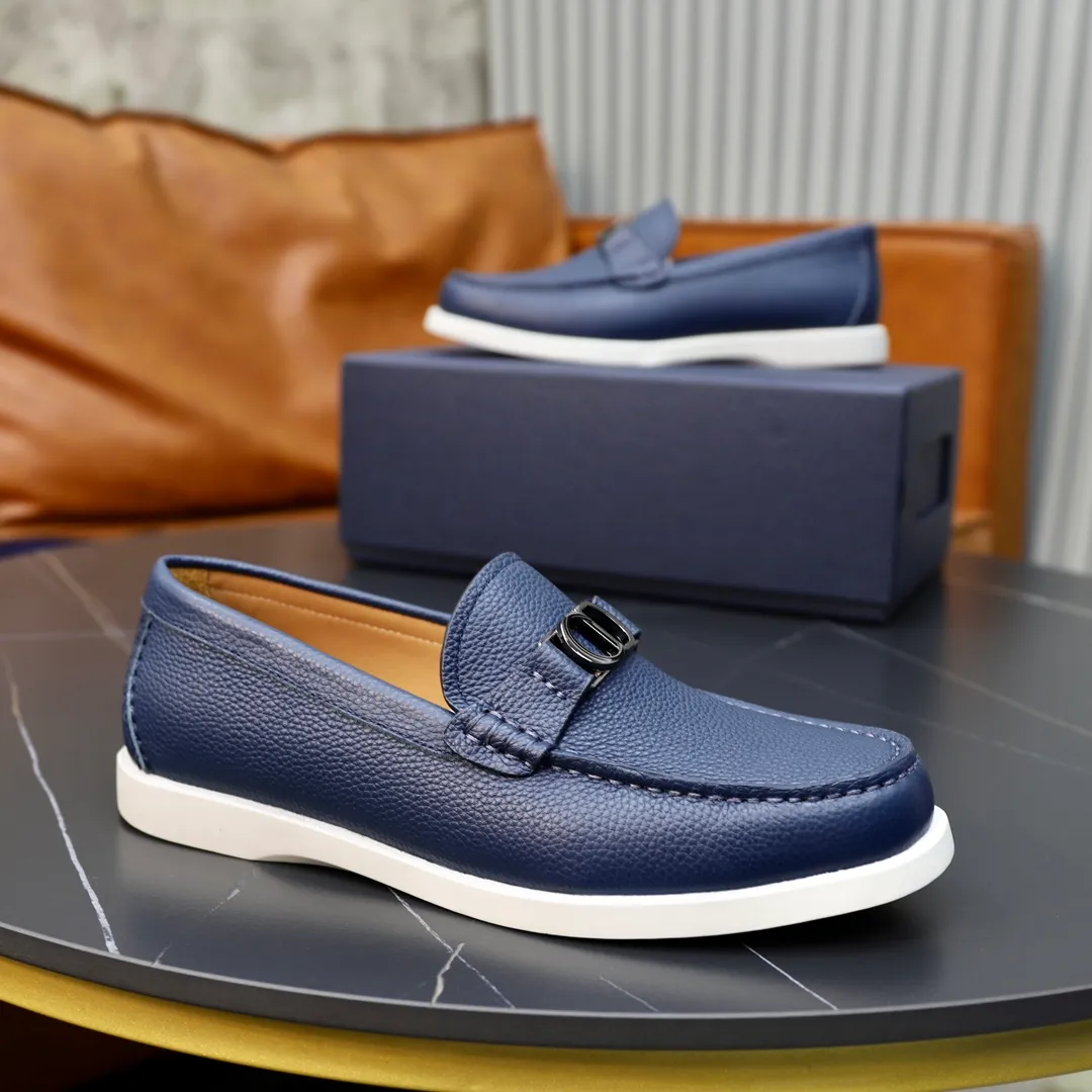 Ex-factory price: 540🙅‍♂️🙅‍♂️🙅‍♂️ Brand: Dior DIOR Standard code: Men's code 38/44 (45 can be customized) Grade: Same as the official website Material: Original cowhide stitching, cowhide lining, original TPU wear-resistant soft outsole Style categories: Leisure and sports version, footwear for driving, young fashion, European and American trends, British style Color: actual picture color